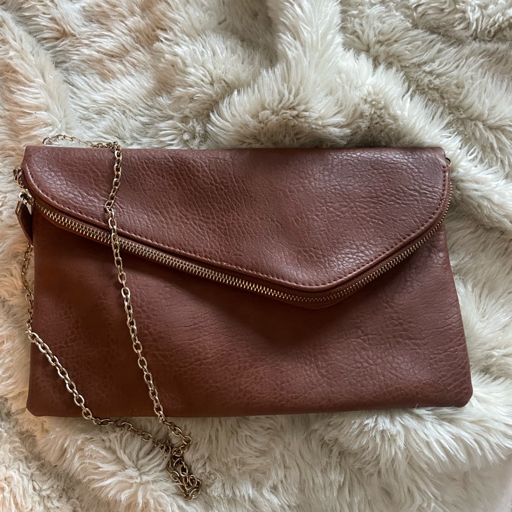 VICI - Stella crossbody envelope zip clutch - TAN